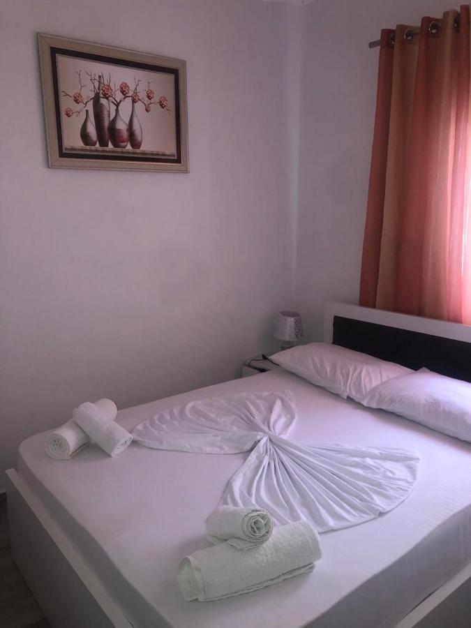 סרנדה Vokopola Villa מראה חיצוני תמונה