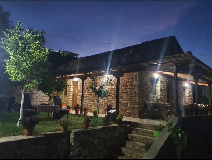 סרנדה Vokopola Villa מראה חיצוני תמונה